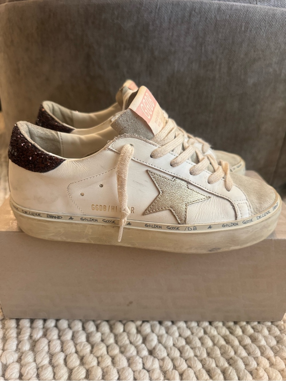 Golden Goose White Leather Superstar Sneakers with Gold Star and Glitter Herl